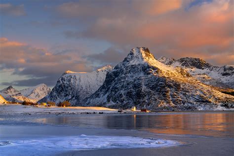 A Winter Wonderland: Exploring Lofoten's Enchanting Frozen Landscape